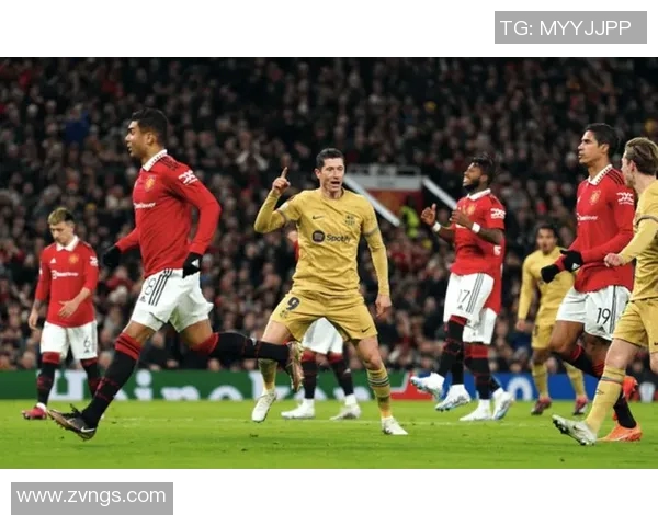 胡荷韬在关键时刻成功抢断助力球队逆转局势展现出色防守能力 胡荷韬在关键时刻成功抢断助力球队逆转局势展现出色防守能力